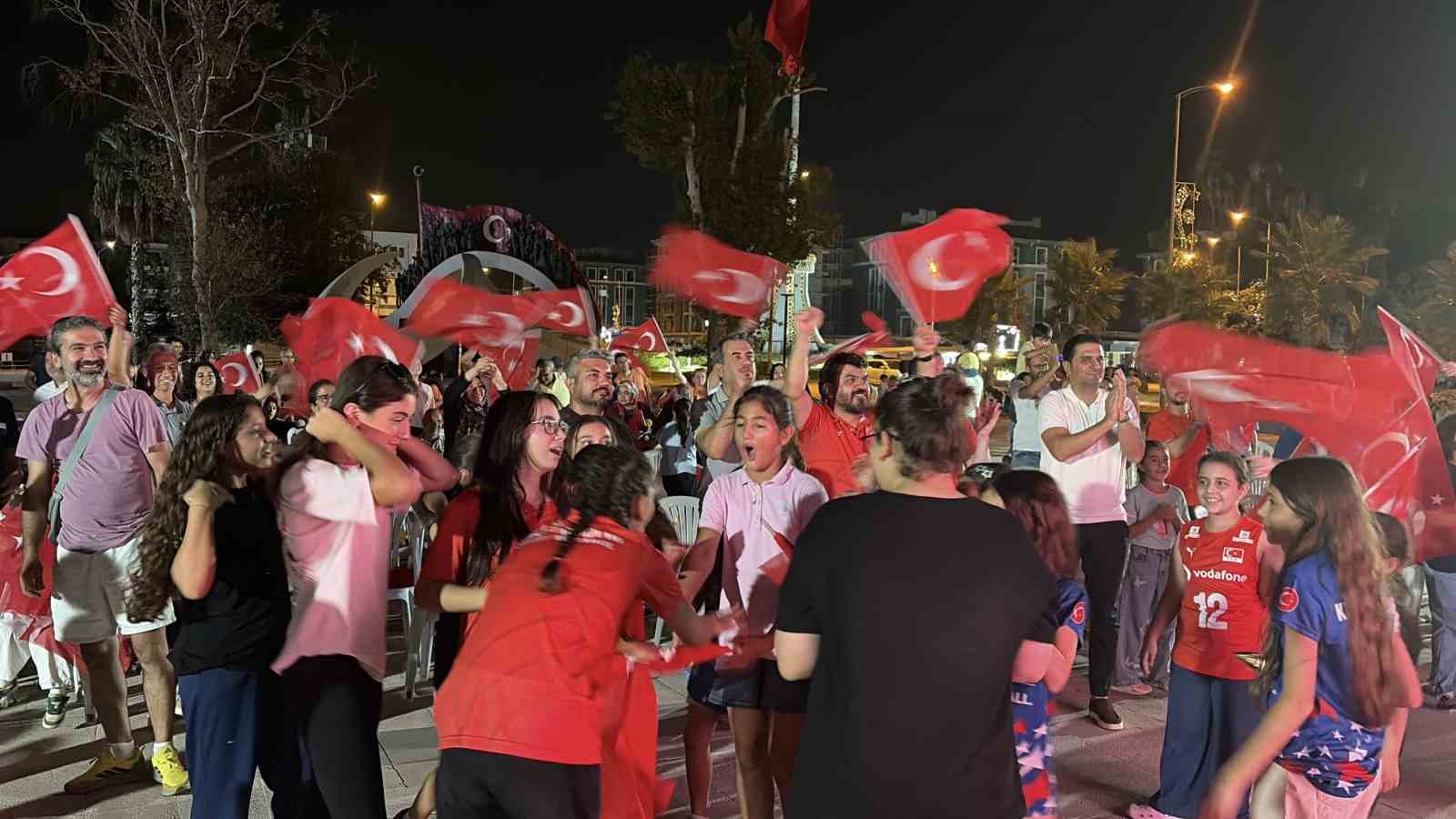 Filenin Sultanları&rsquo;nın Avrupa şampiyonluğu Osmaniye&rsquo;de coşkuyla kutlandı