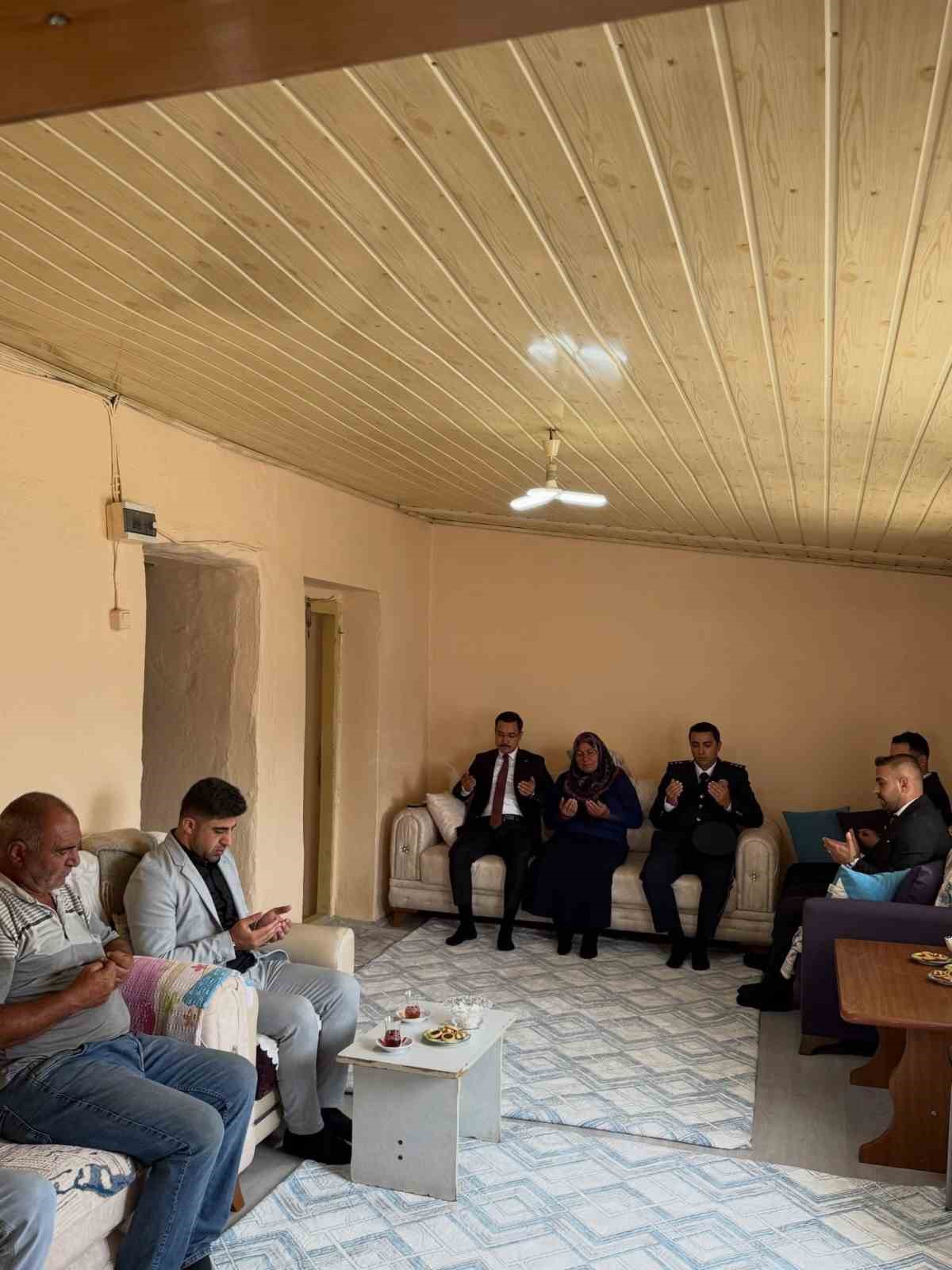 Akyaka&rsquo;da 30 Ağustos coşkusu: Şehit aileleri ve gaziler unutulmadı