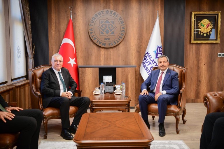 Malatya Turgut &Ouml;zal &Uuml;niversitesi, Kurumsal Akreditasyon Belgesi&rsquo;ni aldı