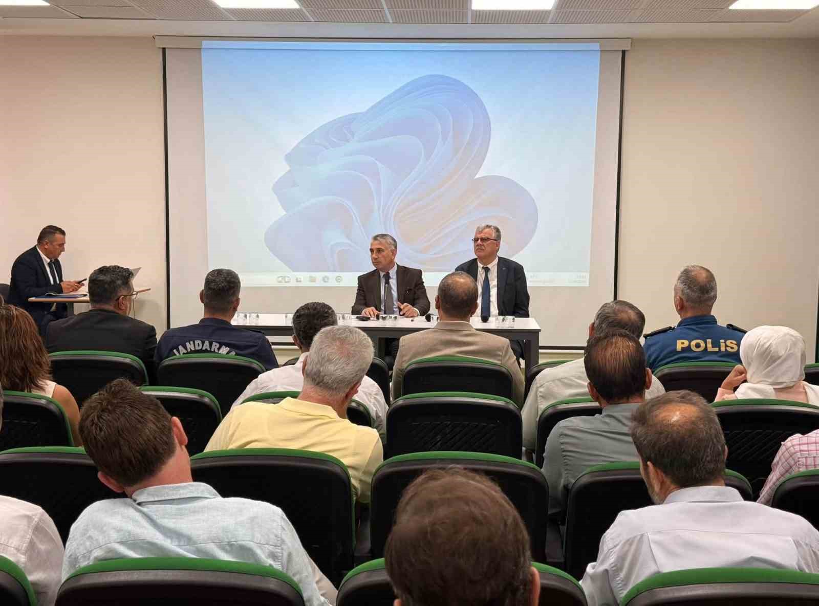 İncirliova&rsquo;da okulların g&uuml;venliği i&ccedil;in tedbirler masaya yatırıldı
