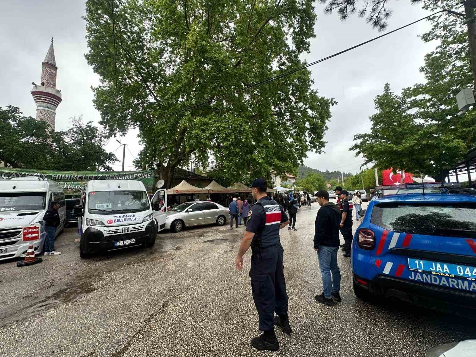 Bilecik&rsquo;te Hıdırellez şenliklerinde 350 vatandaşa g&uuml;venlik tedbiri
