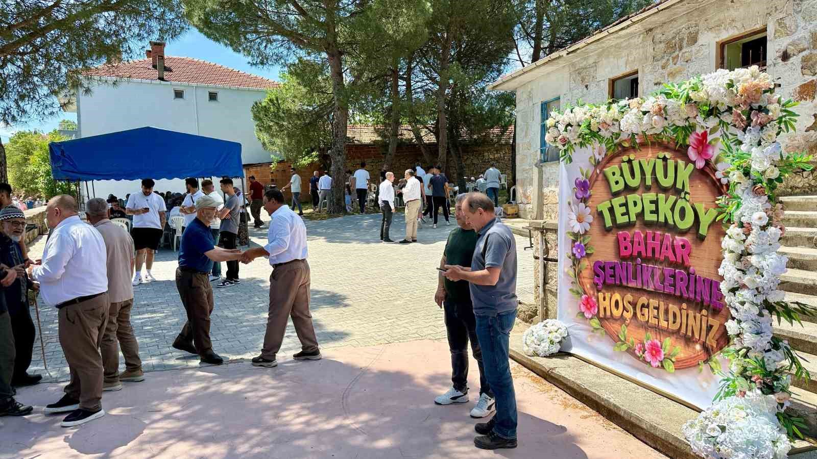 B&uuml;y&uuml;ktepe k&ouml;y&uuml;nde bahar şenlikleri d&uuml;zenlendi
