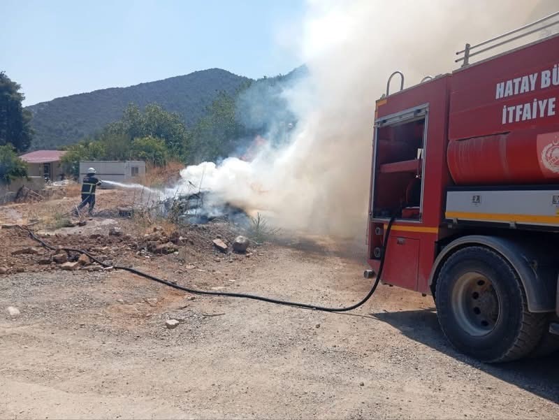 Hassa&rsquo;da bah&ccedil;e yangını kontrol altına alındı