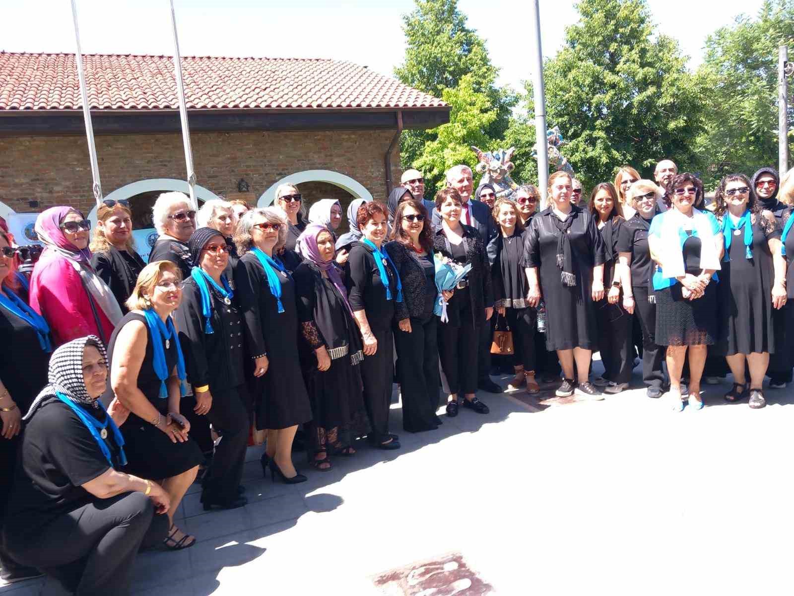 Eskişehir’de yıl sonu ‘El Sanatları ve Nakış Sergisi’ açıldı