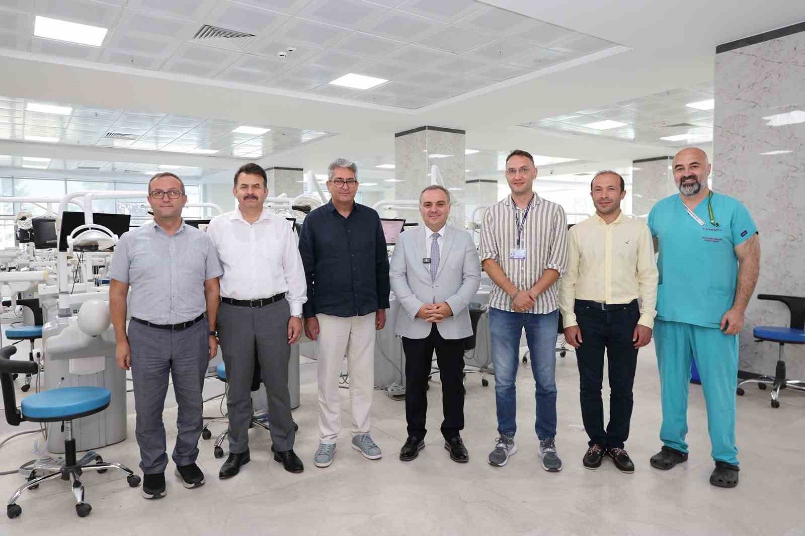 ER&Uuml; Diş Hekimliği&rsquo;nde Kapasite Hamlesi: 399 &uuml;nit ile daha hızlı sağlık hizmeti