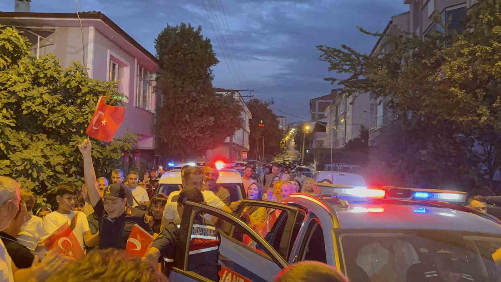 Bedensel engelli gencin askerlik hayali ger&ccedil;ekleştirdi