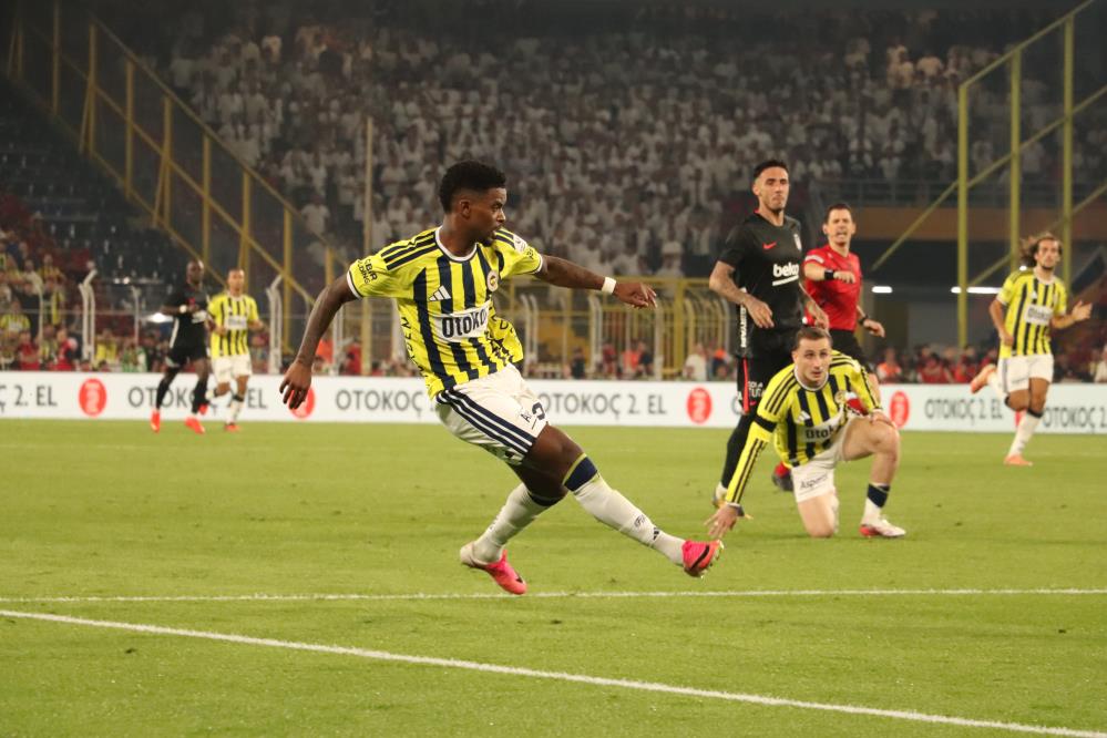 Trendyol Süper Lig: Fenerbahçe: 1 - Beşiktaş: 2 (Maç sonucu)