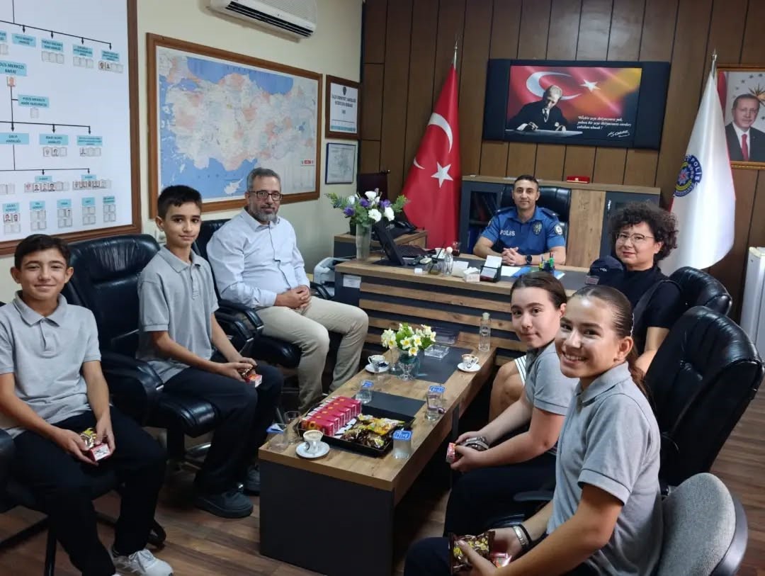 Yenipazar&rsquo;da &ouml;ğrenciler Emniyet Amirliği&rsquo;nde ağırlandı