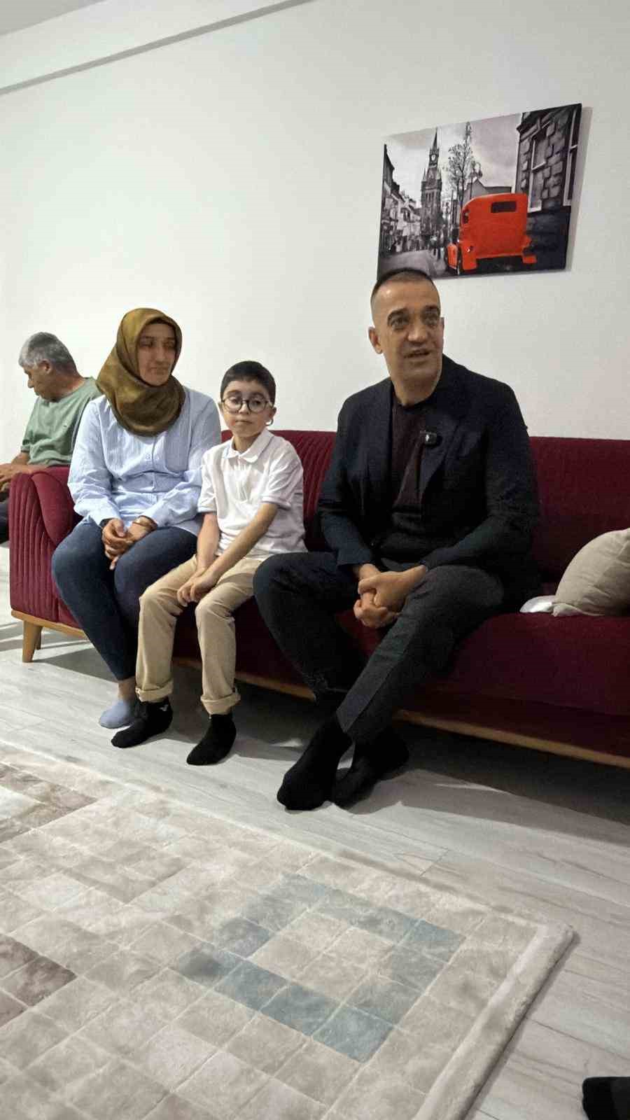 Erzurum&rsquo;da DMD hastası Ahmet Sami i&ccedil;in kritik s&uuml;re&ccedil;: tedavi i&ccedil;in son 25 g&uuml;n, son 200 bin dolar
