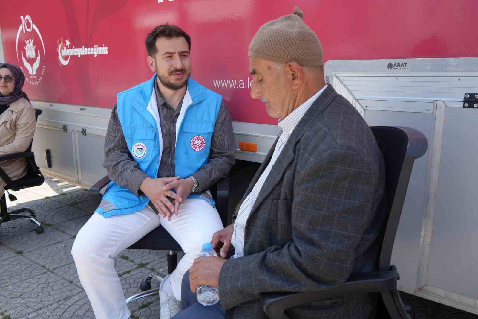Mobil Sosyal Hizmet Aracı Samsun&rsquo;da vatandaşlarla buluşuyor