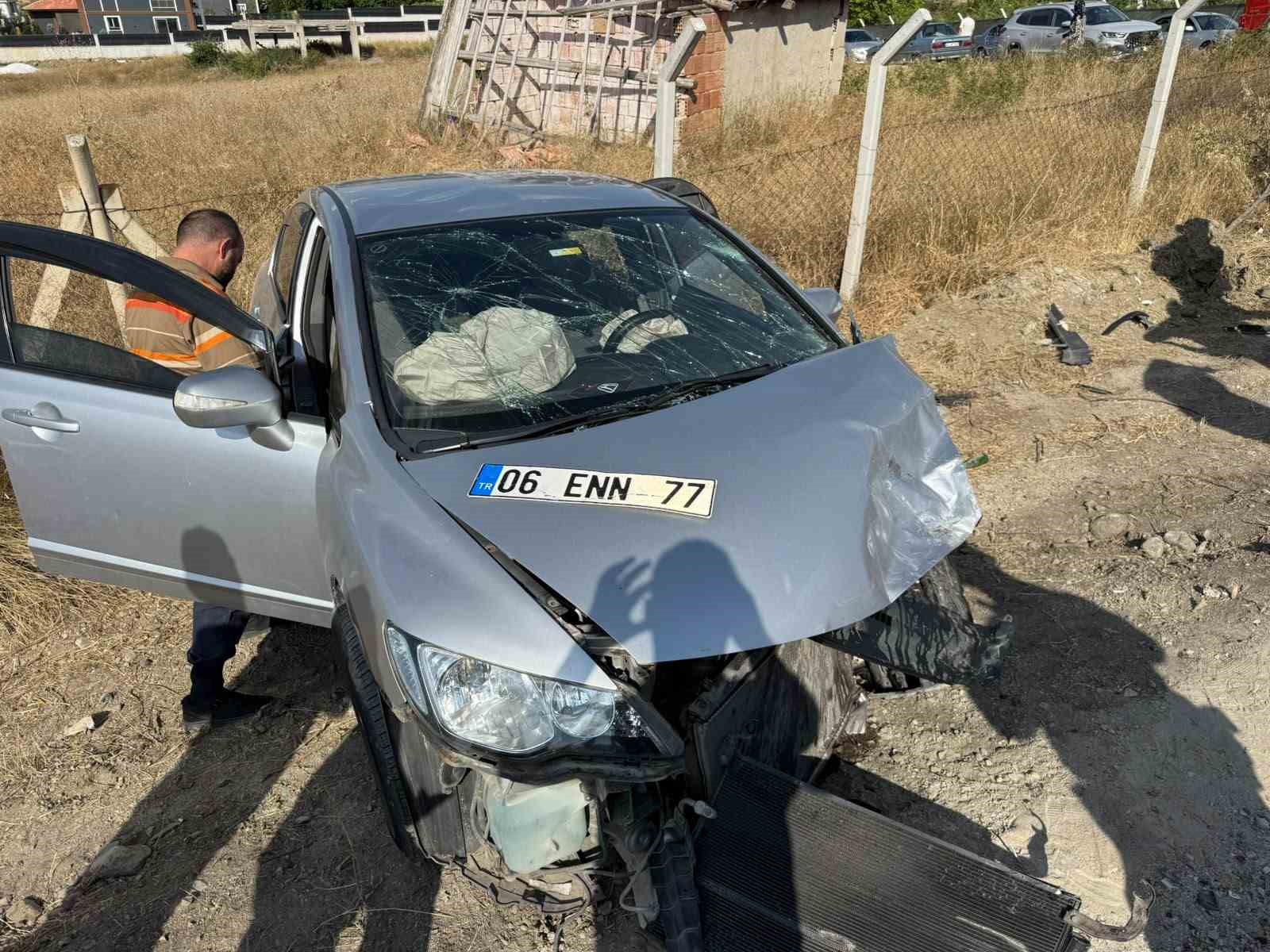 &Ccedil;orum&rsquo;da otomobiller &ccedil;arpıştı: 7 yaralı
