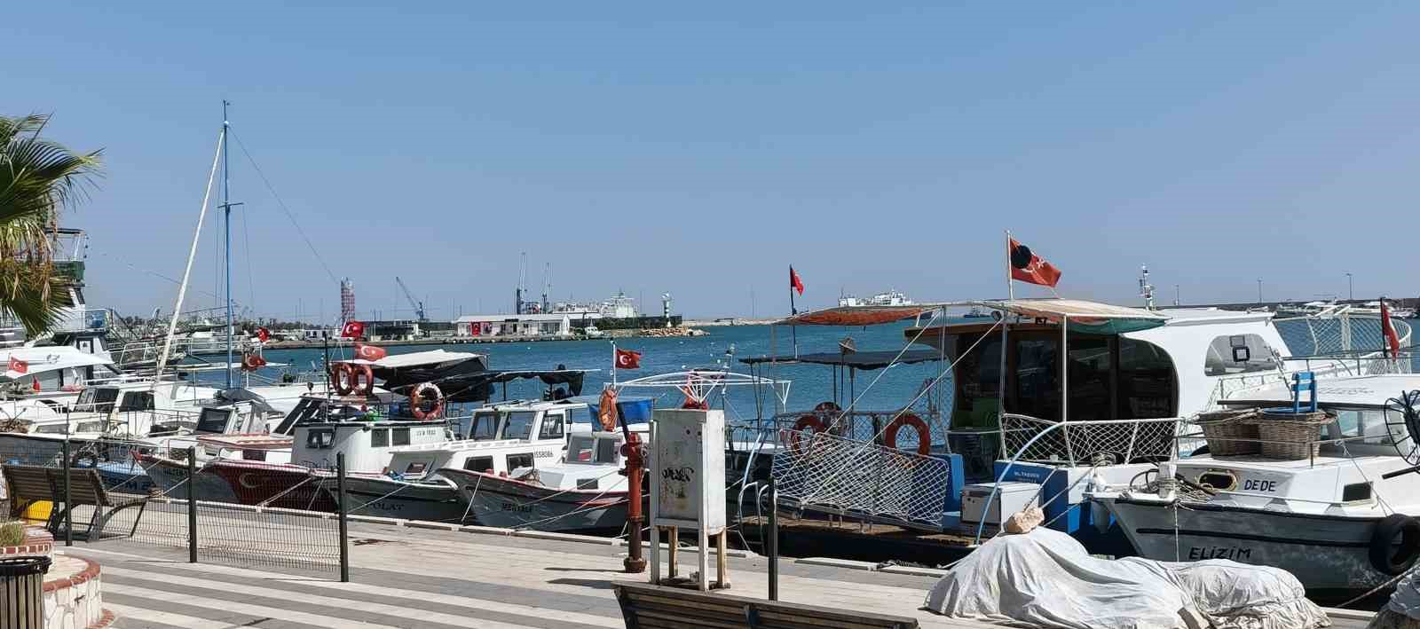 Mersin Taşucu Limanı kazazedeler i&ccedil;in teyakkuzda