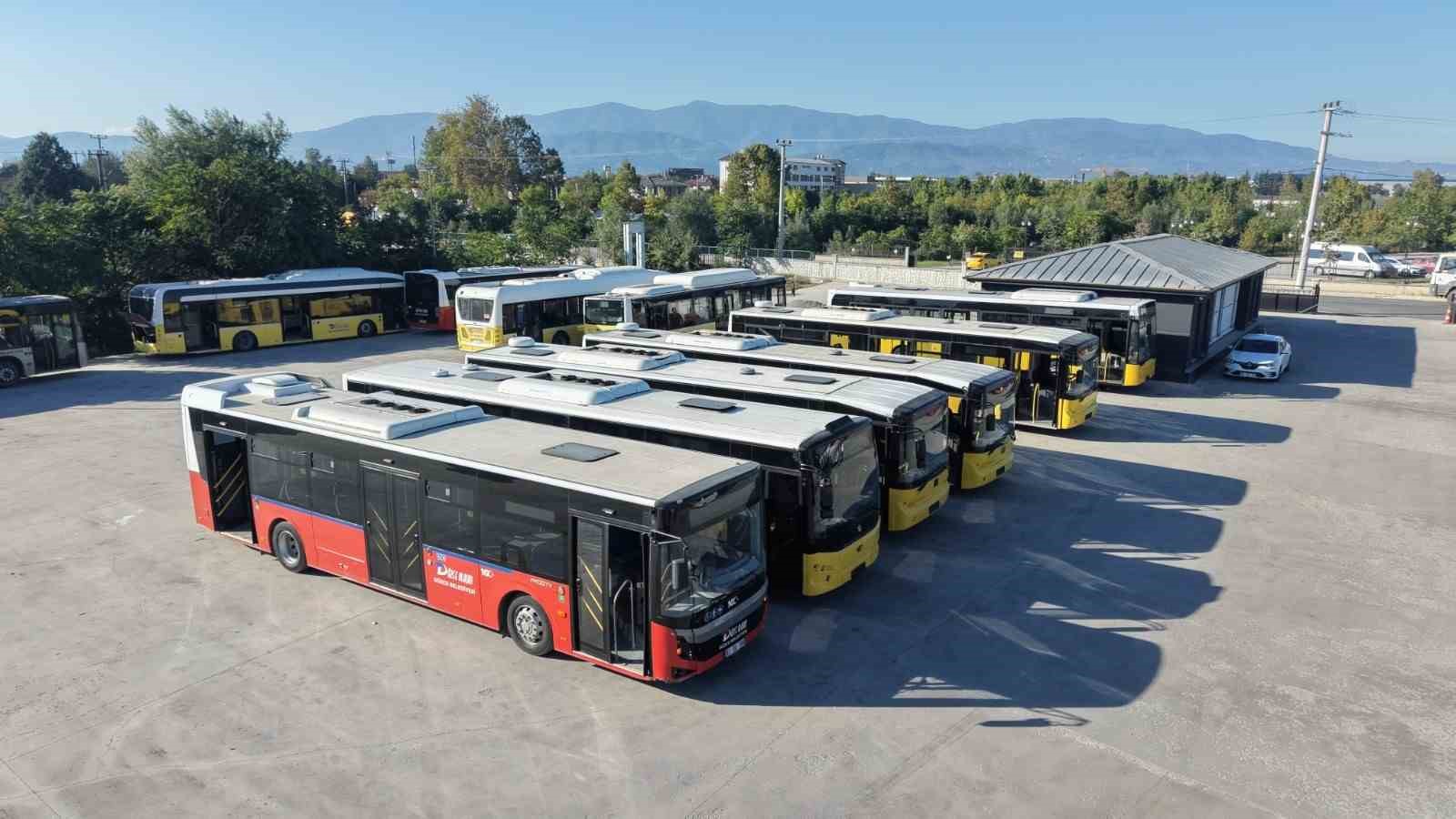 D&uuml;zce Belediyesi&rsquo;nden eğitime ulaşım takviyesi