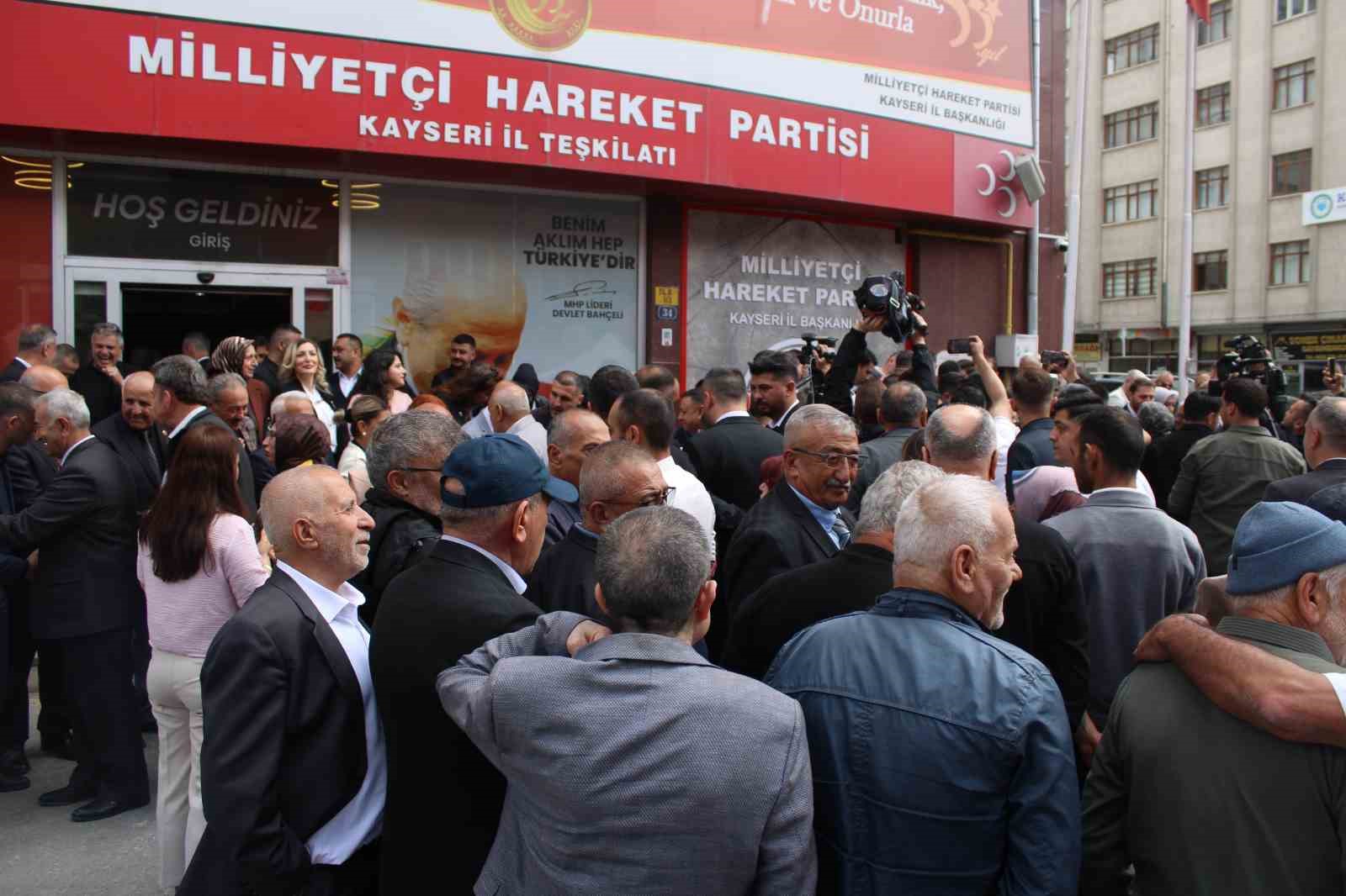 MHP&rsquo;de bayramlaşma