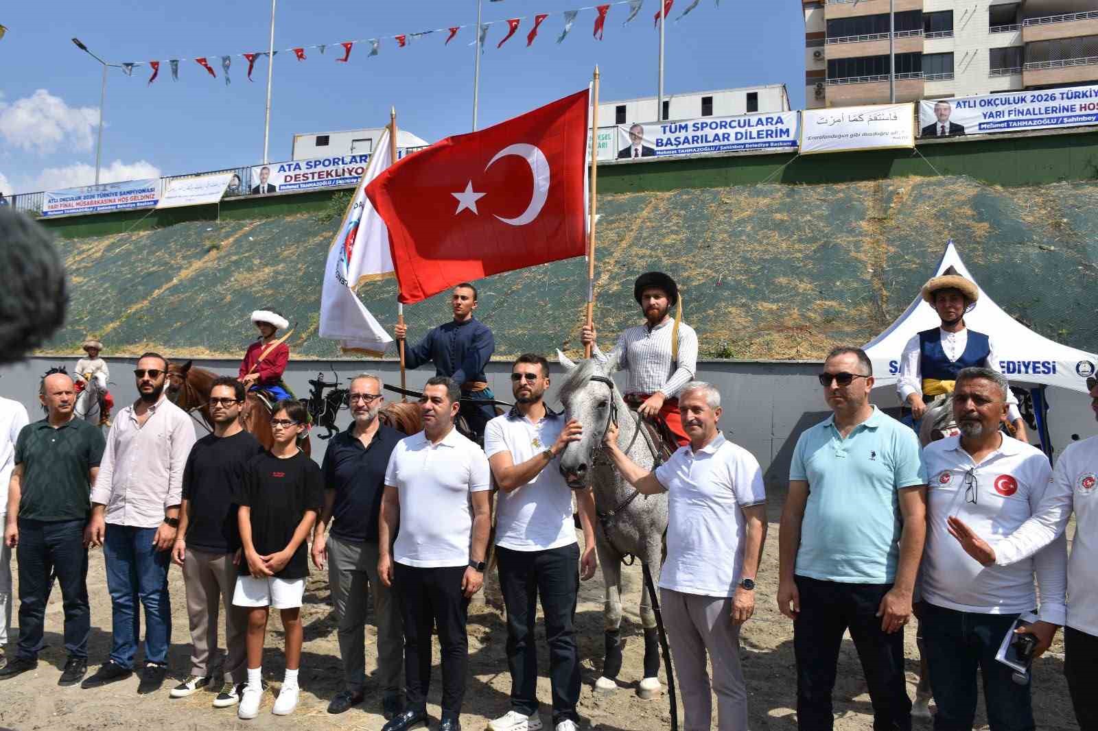 Atlı Ok&ccedil;uluk T&uuml;rkiye Şampiyonası Yarı Finali Gaziantep&rsquo;te yapıldı