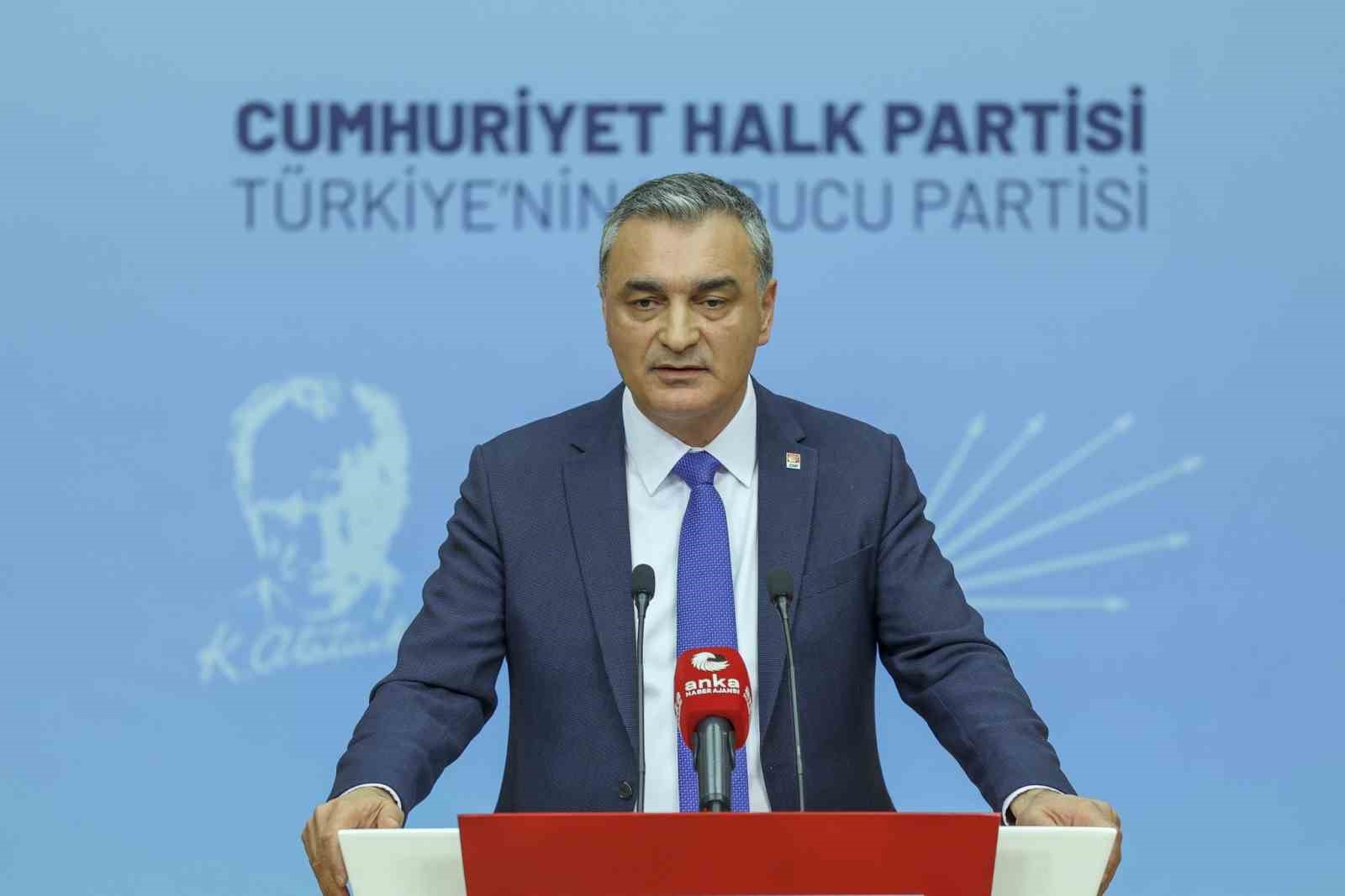 CHP S&ouml;zc&uuml;s&uuml; Sarı: "4 il başkanlığımız merkez il&ccedil;elerle beraber g&ouml;revden alındı"