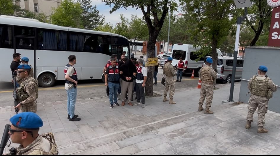 G&uuml;listan Doku davasında 2 tutuklama daha geldi