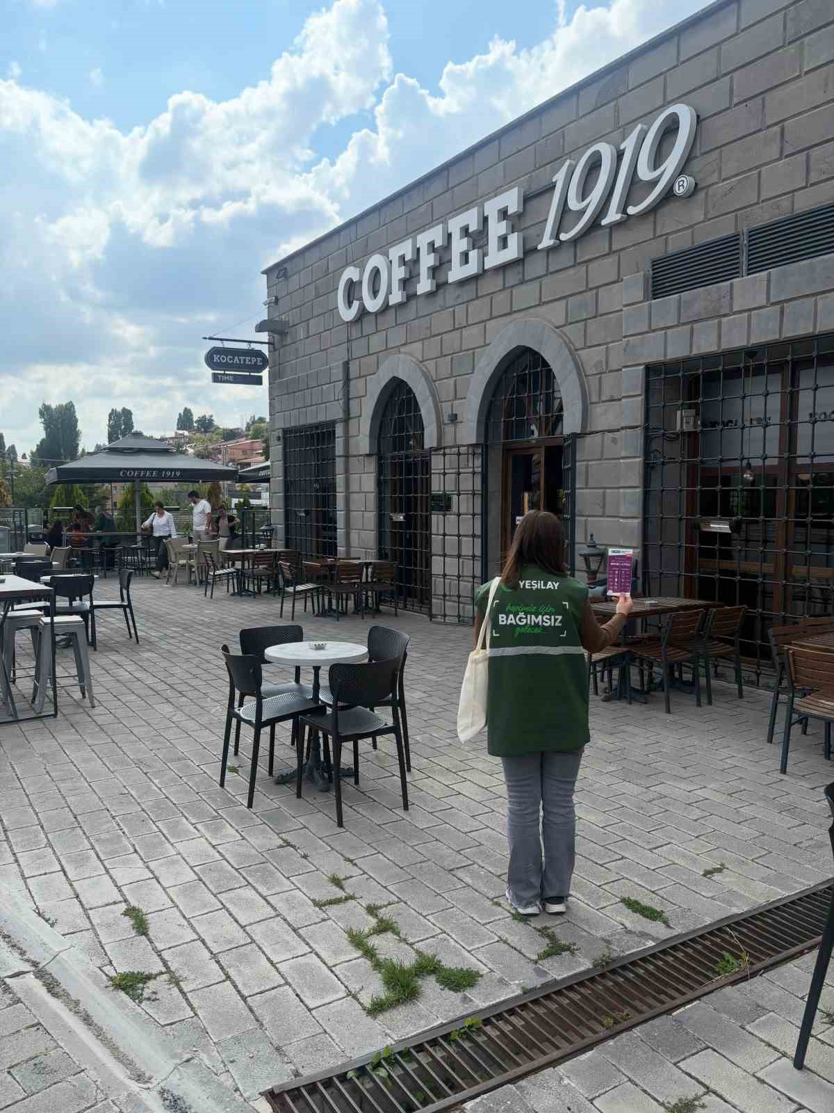 Yeşilay Kars&rsquo;tan esnaflara bağımlılıkla m&uuml;cadele bilgilendirmesi