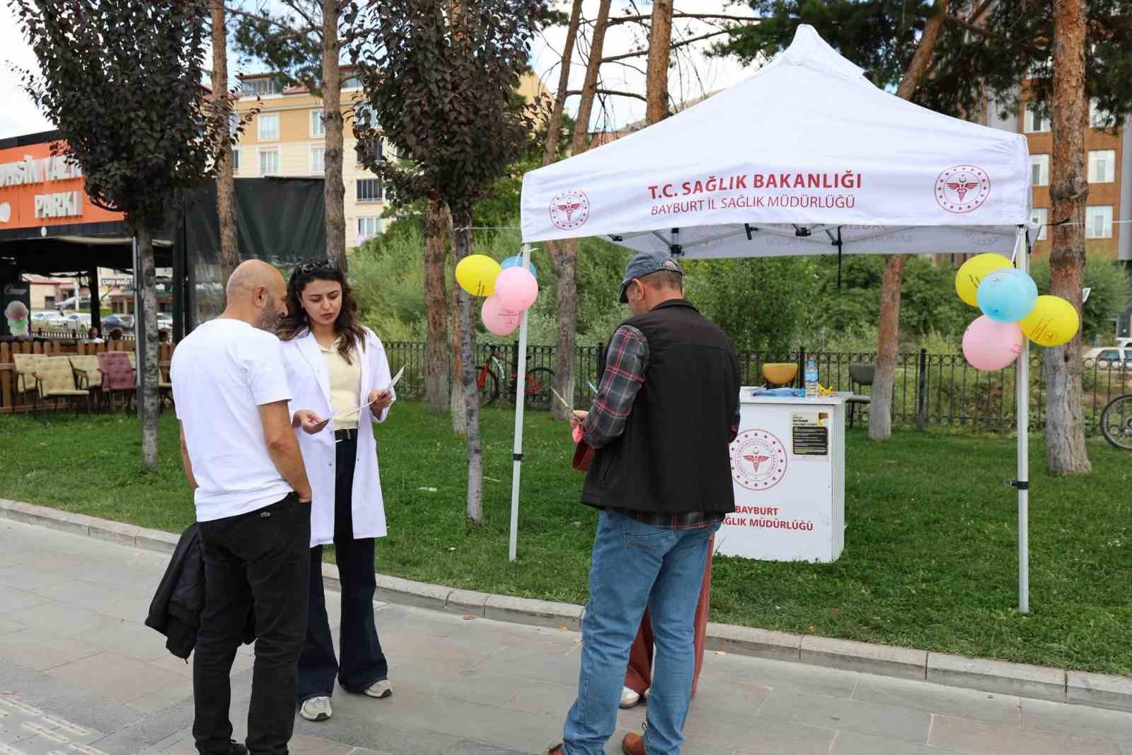 D&uuml;nya İntiharı &Ouml;nleme G&uuml;n&uuml;&rsquo;nde vatandaşlar bilgilendirildi
