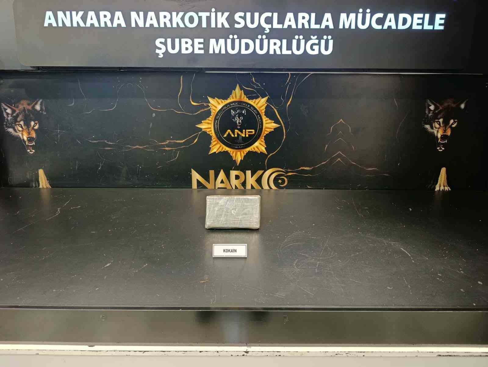İstanbul&rsquo;dan Ankara&rsquo;ya yapılan uyuşturucu sevkiyatında 1 kilo uyuşturucu ele ge&ccedil;irildi