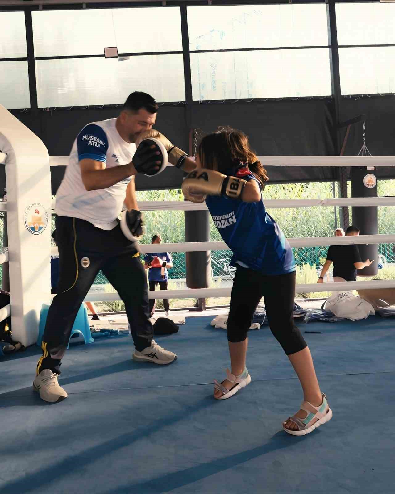 Kozan&rsquo;da 2 bin &ouml;ğrenci spor ve sanatla buluştu