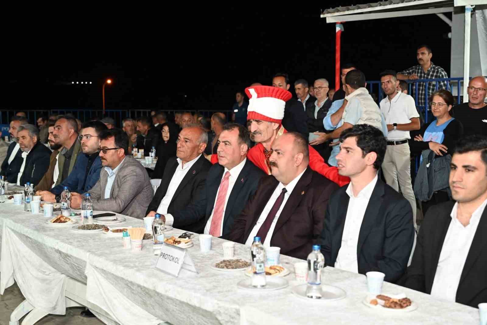 İn&ouml;n&uuml;&rsquo;de geleneksel futbol turnuvasının şampiyonu belli oldu