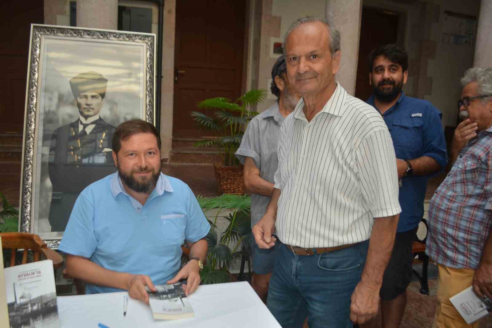 Ayvalık&rsquo;ın &uuml;retim ve kent tarihi kitapla geleceğe taşınıyor