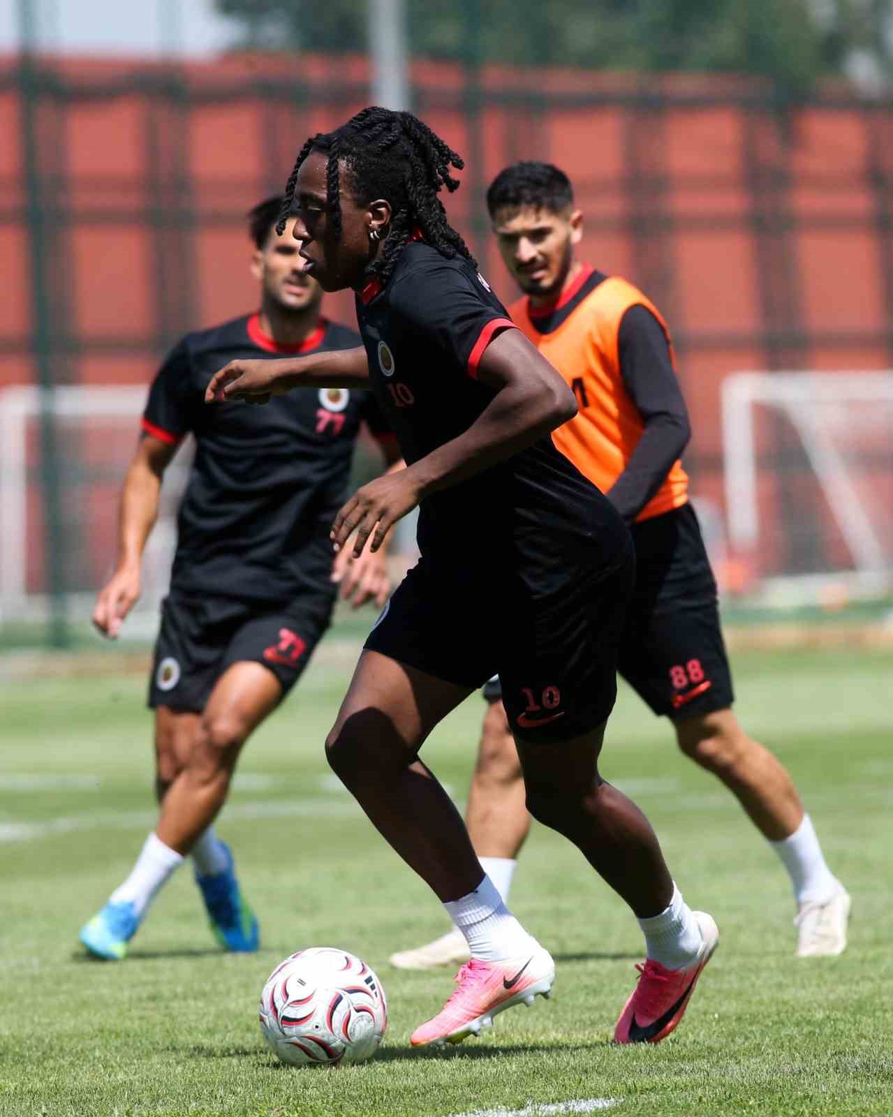 Gen&ccedil;lerbirliği, Fenerbah&ccedil;e ma&ccedil;ının hazırlıklarını s&uuml;rd&uuml;rd&uuml;