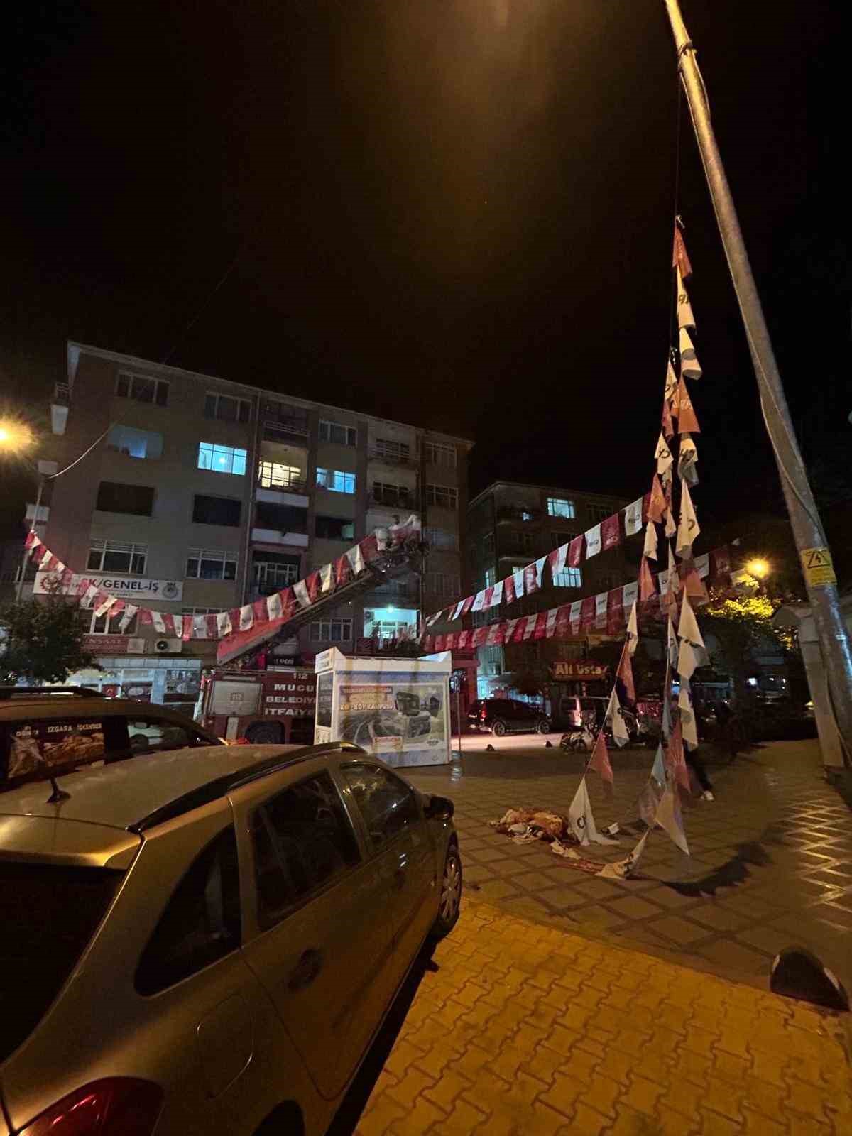 Kırşehir&rsquo;de CHP&rsquo;nin bayrak değişimi talebine itfaiyeden olumsuz yanıt