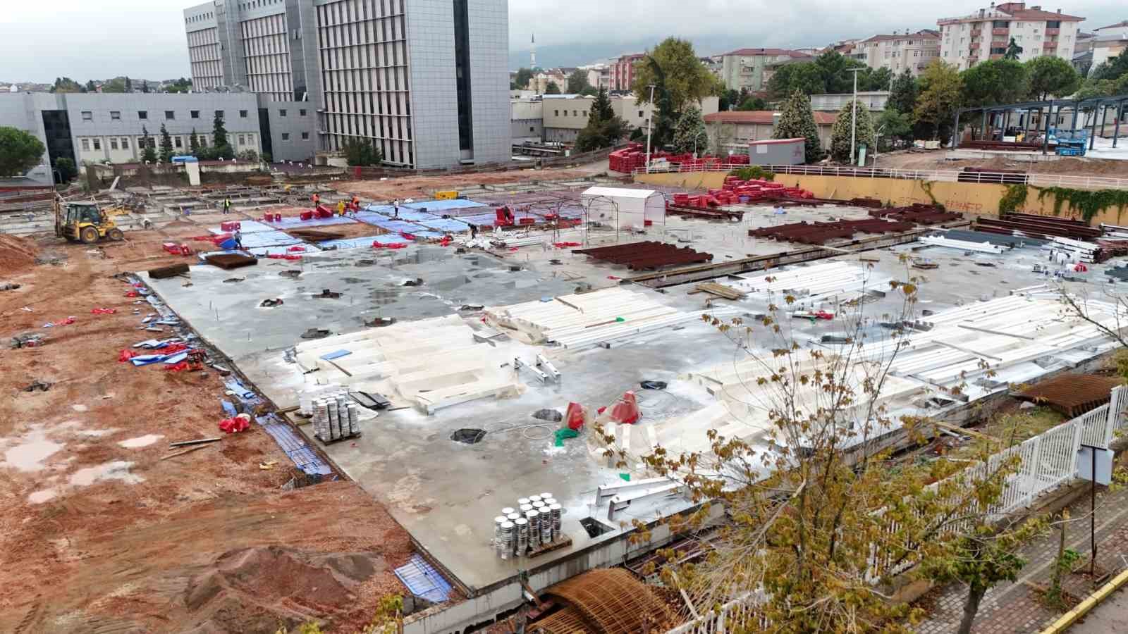 Derince&rsquo;de yapımı devam eden sağlık tesisi 70 poliklinik odasıyla hizmet verecek
