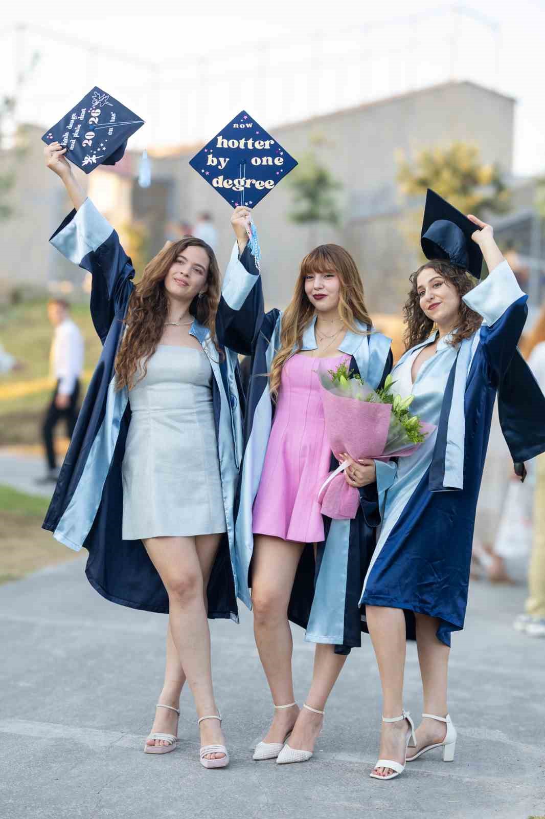 Yaşar Üniversitesi’nde mezuniyet coşkusu