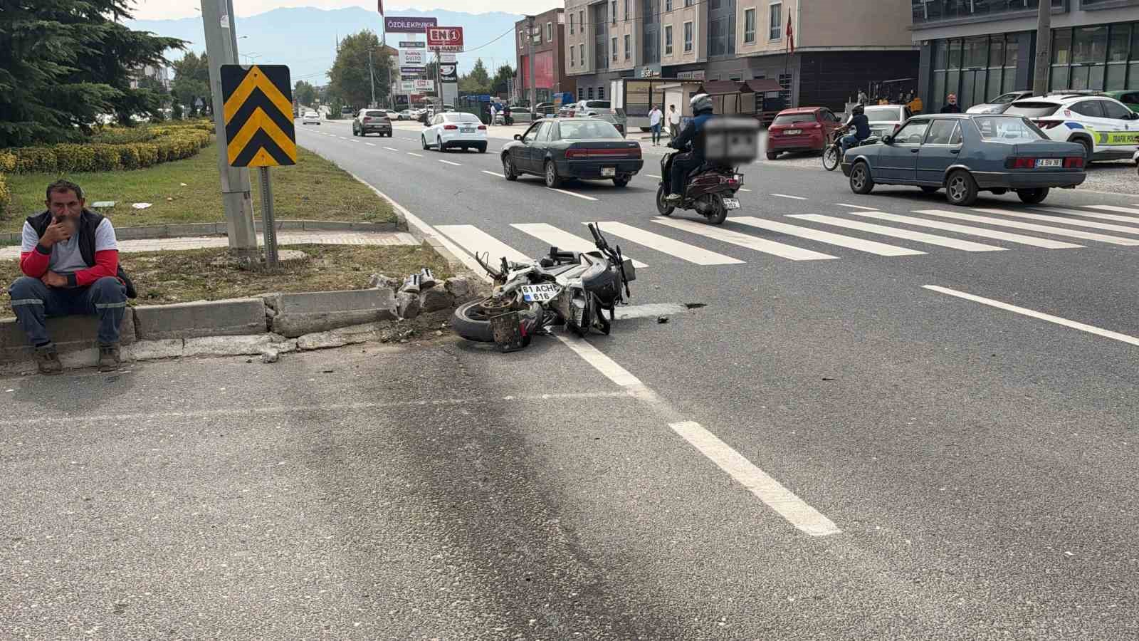 D&uuml;zce&rsquo;de feci kaza: 2&rsquo;si ağır 3 yaralı