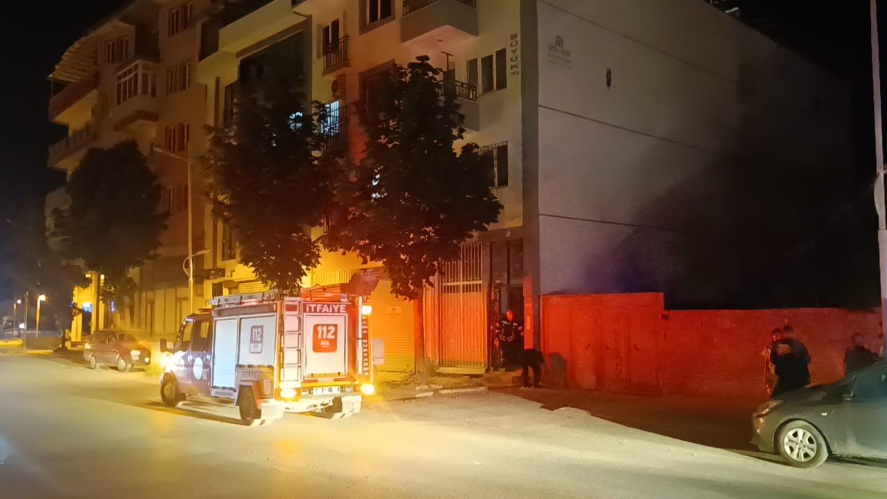 Malatya&rsquo;da apartman &ccedil;atısında g&ouml;&ccedil;&uuml;k