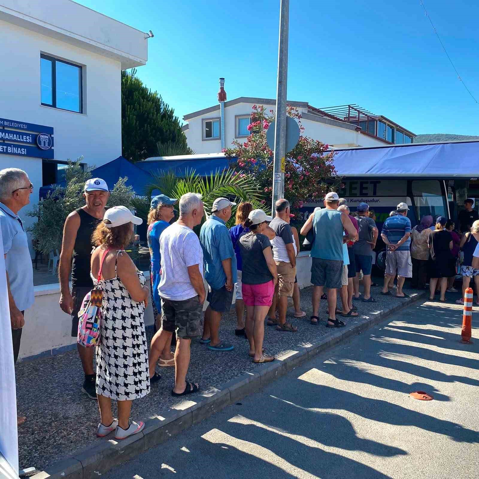 Didim Akb&uuml;k&rsquo;te Mobil Halk Ege Et&rsquo;e yoğun ilgi