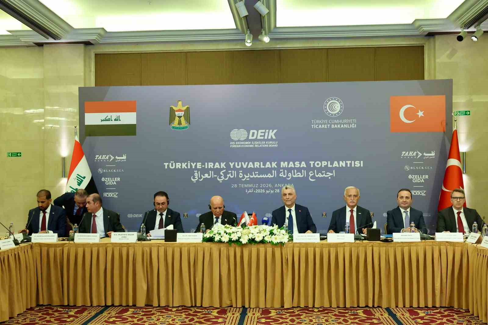 Bakan Bolat: "Kalkınma Yolu Projesi; yeni lojistik merkezlerinin ve yeni şehirlerin kurulmasını kapsayan b&uuml;y&uuml;k bir kalkınma projesi"