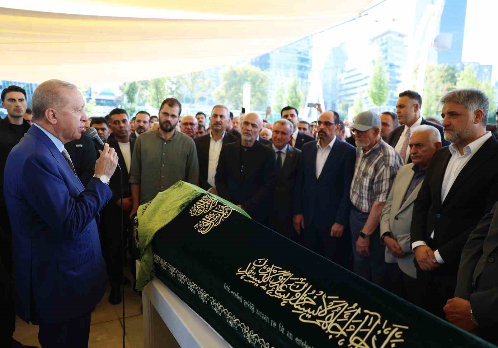 Cumhurbaşkanı Erdoğan, AK Parti Milletvekili &Ouml;nen&rsquo;in kızının cenazesine katıldı