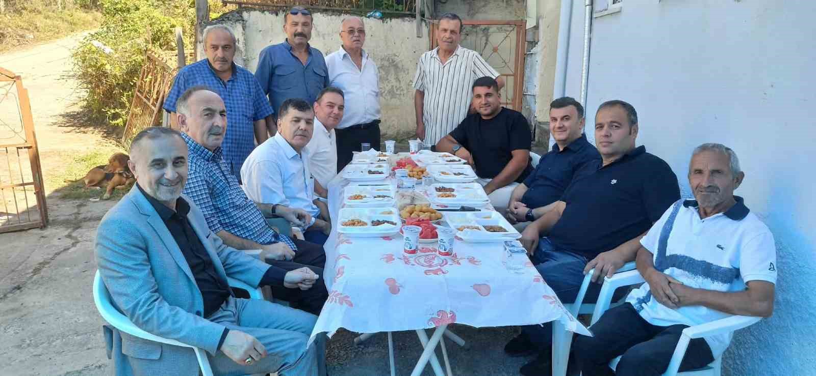 Vatandaşlar Kur&rsquo;an-ı Kerim tilavetinde bir araya geldi
