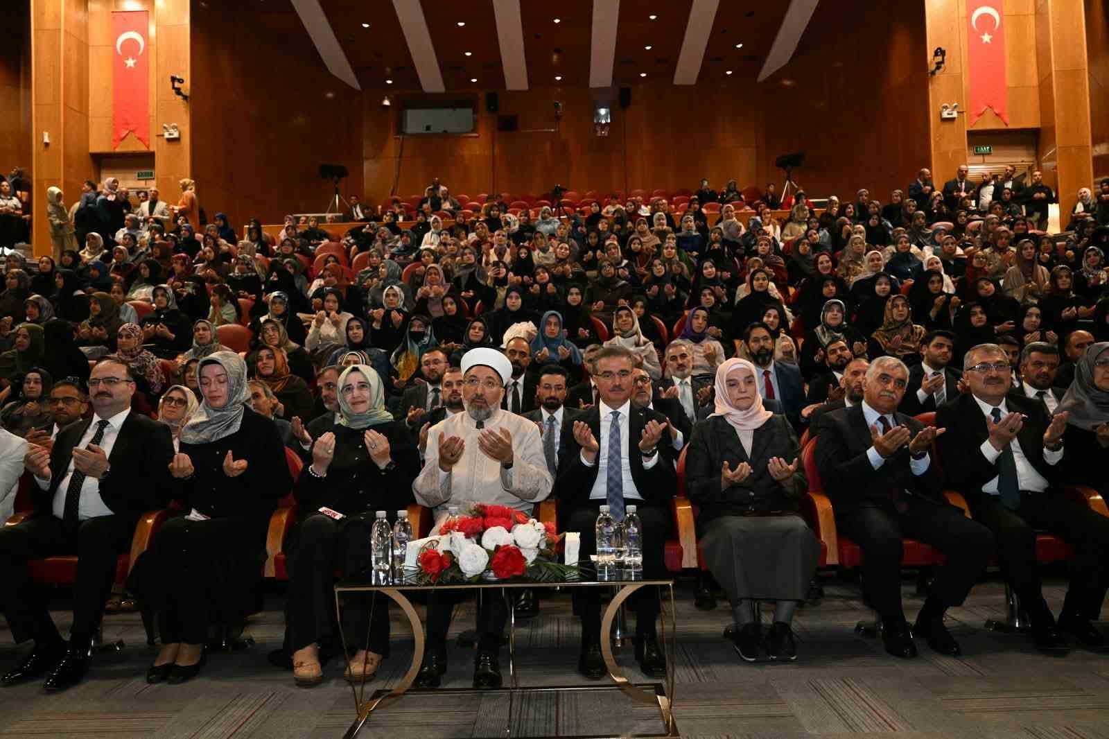 Kur&rsquo;an kursları 2026-2027 Eğitim &Ouml;ğretim Yılı a&ccedil;ılışı yapıldı