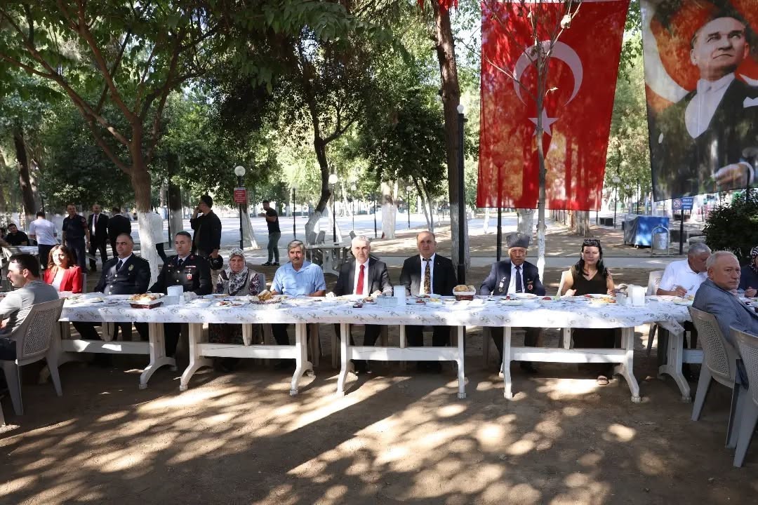 İncirliova&rsquo;da gaziler ve aileleri bir araya geldi