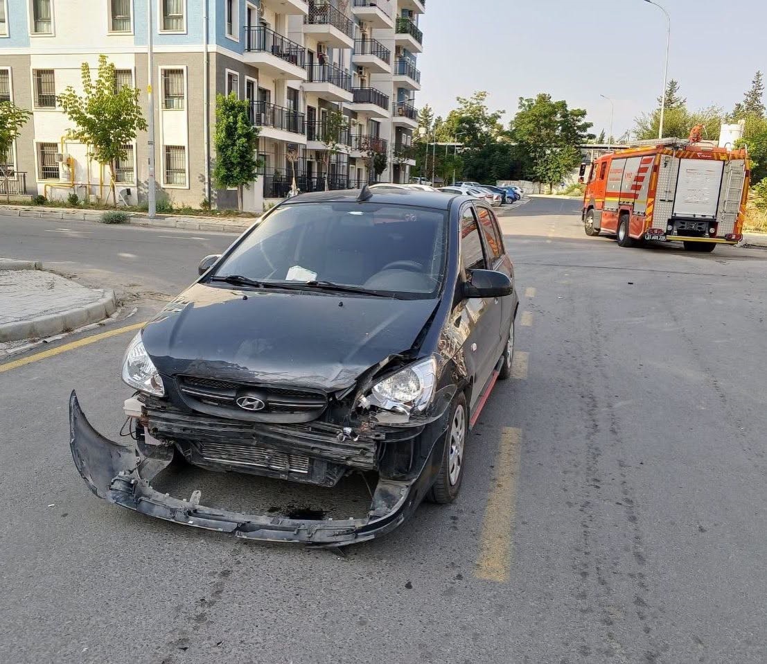 İskenderun&rsquo;da trafik kazası: 2 yaralı