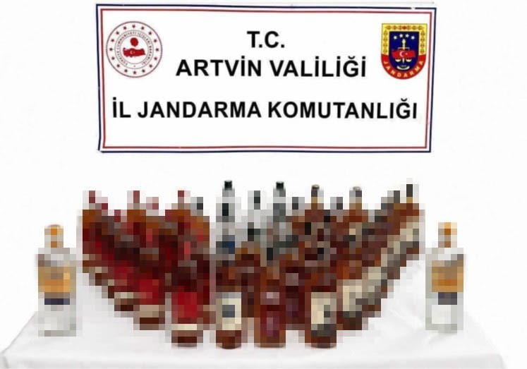 Artvin&rsquo;de ka&ccedil;ak&ccedil;ılık operasyonları: 25 ş&uuml;pheli yakalandı