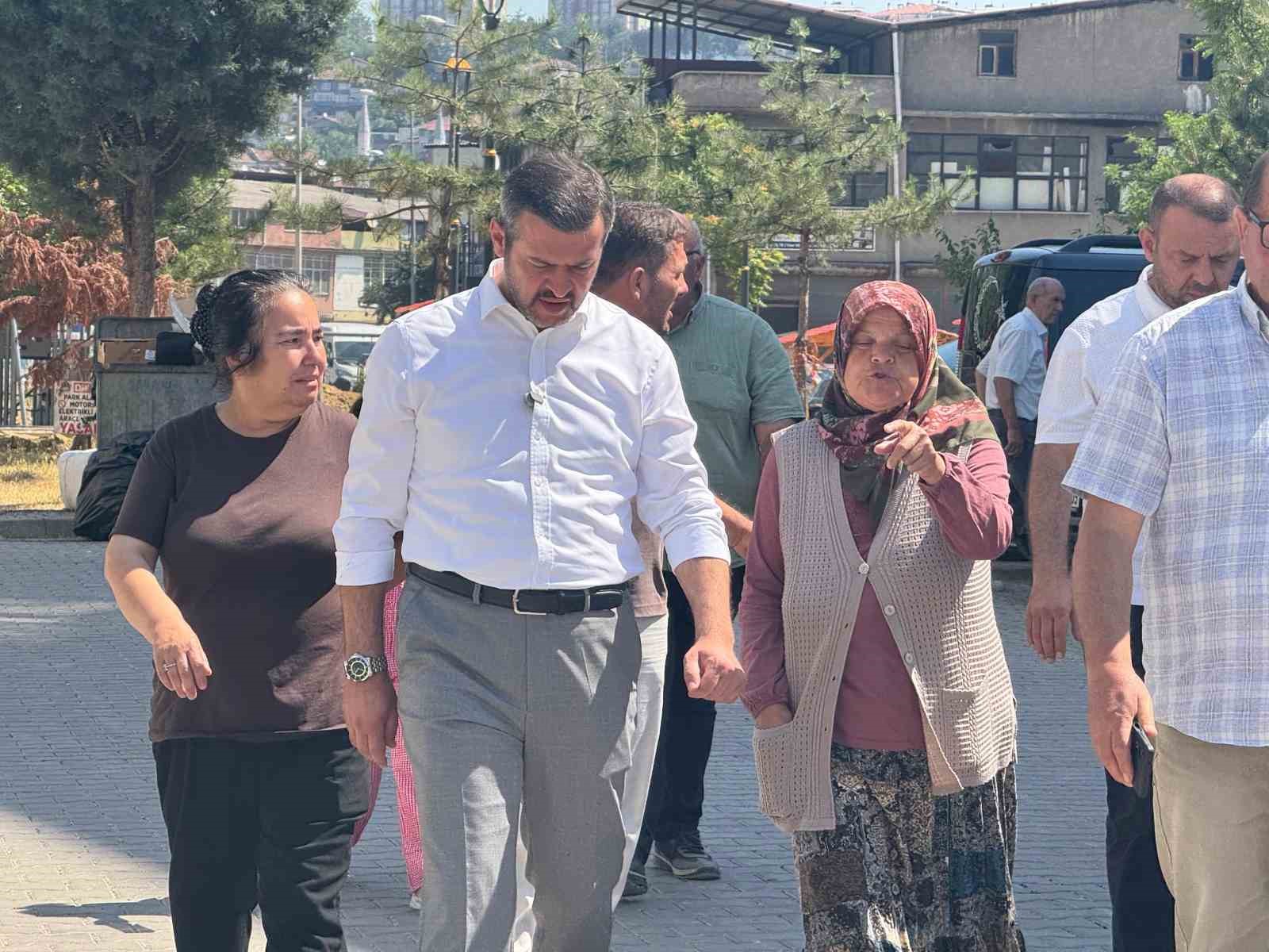 Başkan &Ccedil;etinkaya yapımı s&uuml;ren tema parkları inceledi
