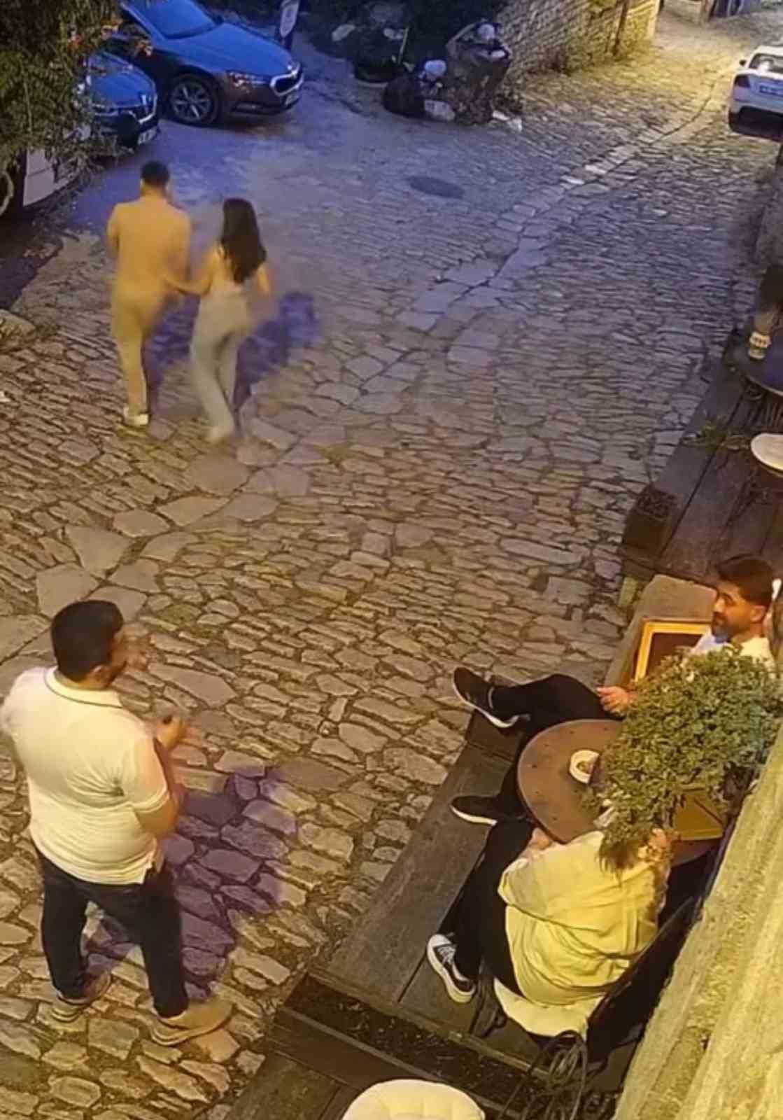 Doğum g&uuml;n&uuml; pastası canından ediyordu