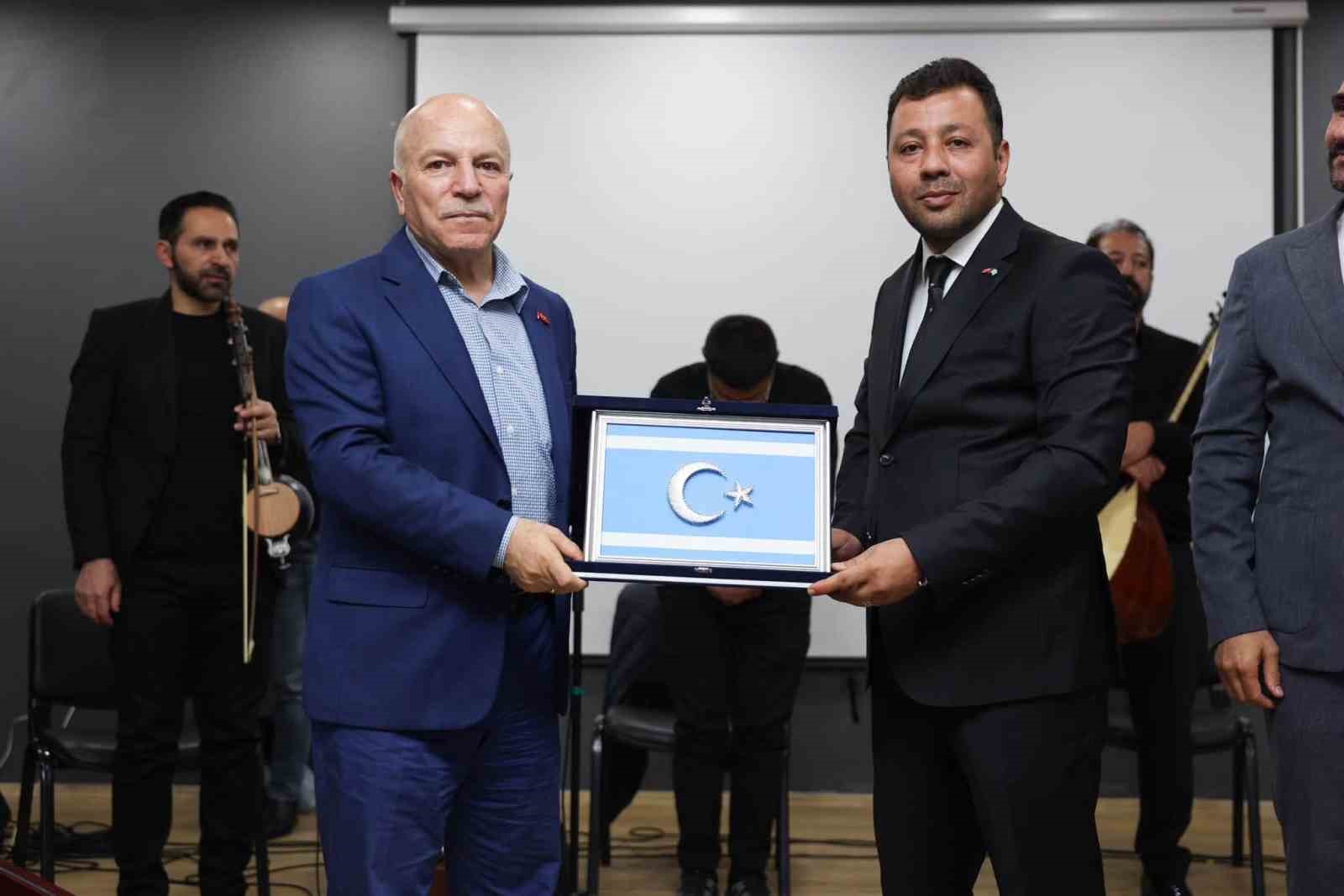 Başkan Sekmen: "T&uuml;rkmen kardeşlerimizle aramızdaki bağ, sınırları aşan kadim bir kardeşlik hukukudur"