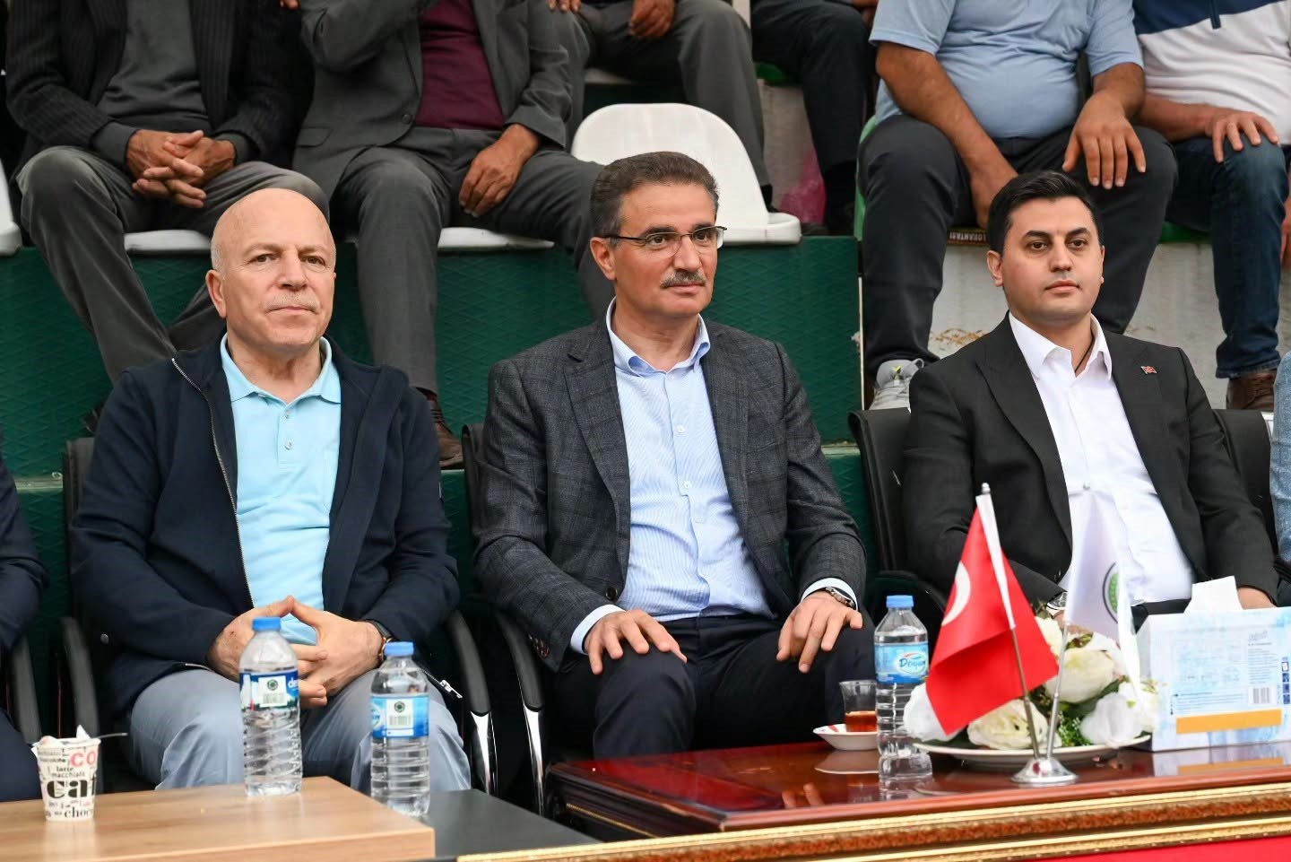 Vali Baruş ve Başkan Sekmen karakucak heyecanını paylaştı