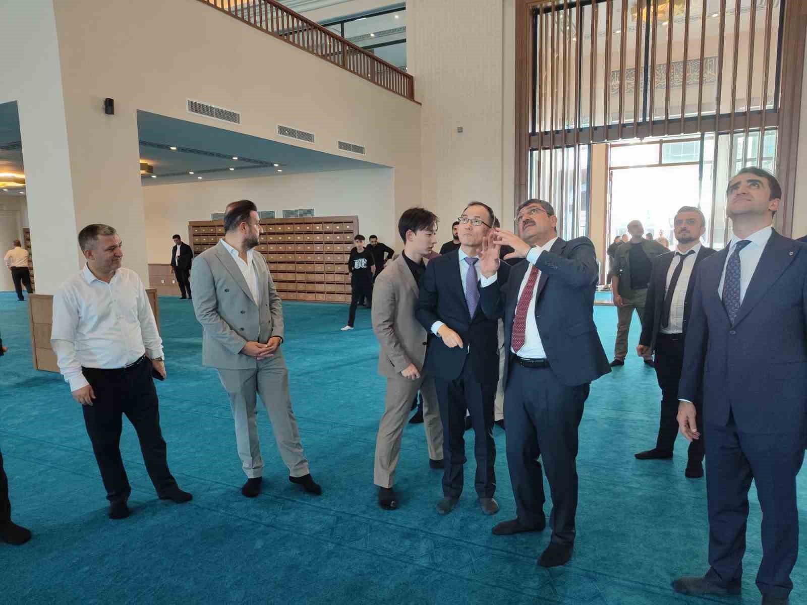 &Ccedil;in B&uuml;y&uuml;kel&ccedil;isi Jiang Xuebin Batman&rsquo;da: Yatırım, turizm ve eğitimde iş birliği mesajı
