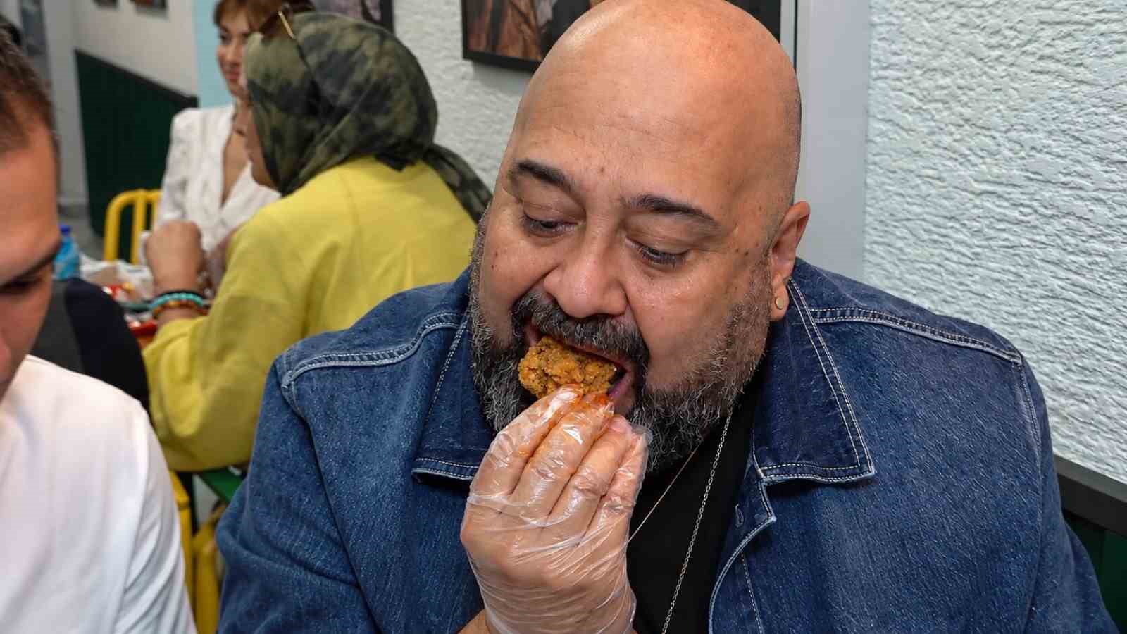 MasterChef yarışmacısından kız &ccedil;ocuklarının eğitimi i&ccedil;in anlamlı hareket