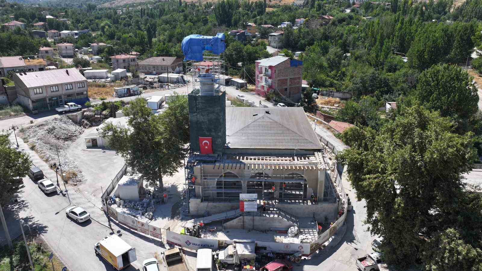 Başkan Er, &Ccedil;ırmıktı&rsquo;da inceleme ve temaslarda bulundu