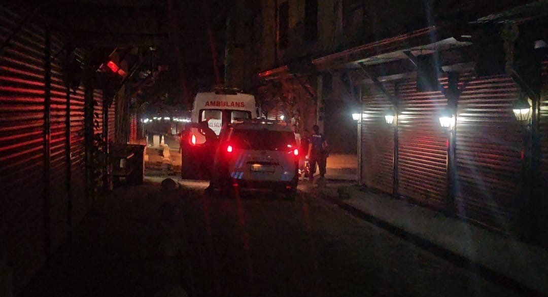 Elazığ&rsquo;da bı&ccedil;aklı kavga: 2 yaralı