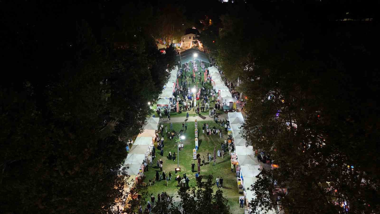 İneg&ouml;l Gastronomi Festivali&rsquo;nde lezzet ş&ouml;leni: İneg&ouml;l mutfağı T&uuml;rkiye vitrinine &ccedil;ıktı